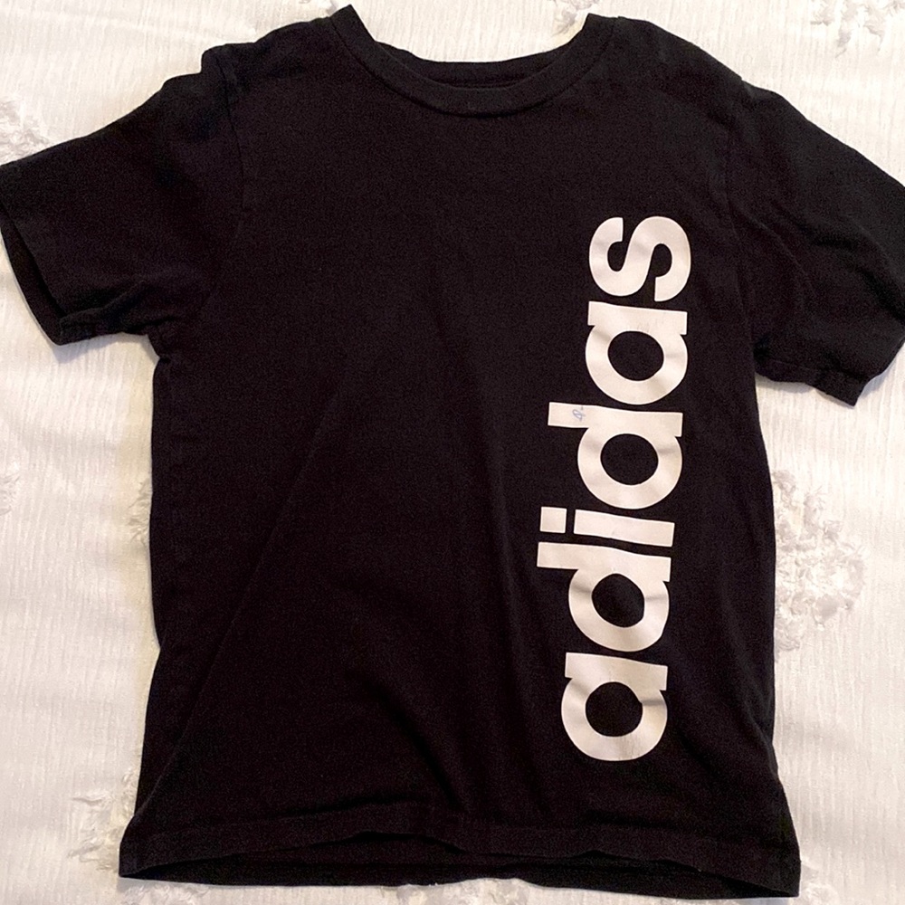 Adidas Boys Size 7 Black T-shirt